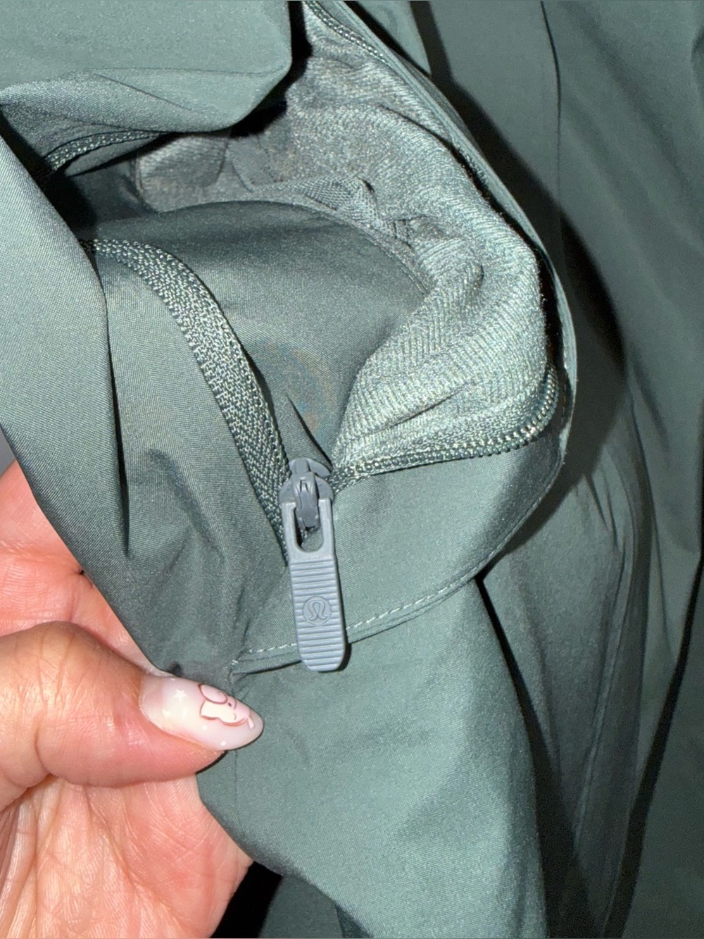 Lululemon Rain Rebel Jacket - Picture 5 of 6